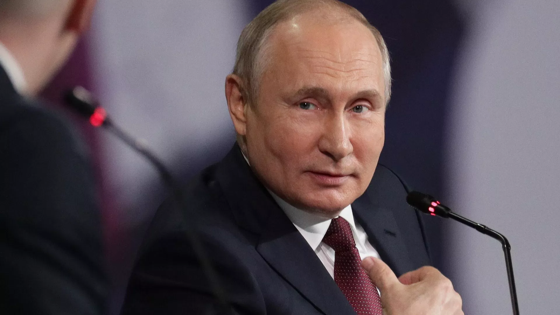 Президент РФ Владимир Путин на пленарном заседании в рамках Петербургского международного экономического форума - 2021 - РИА Новости, 1920, 04.06.2021