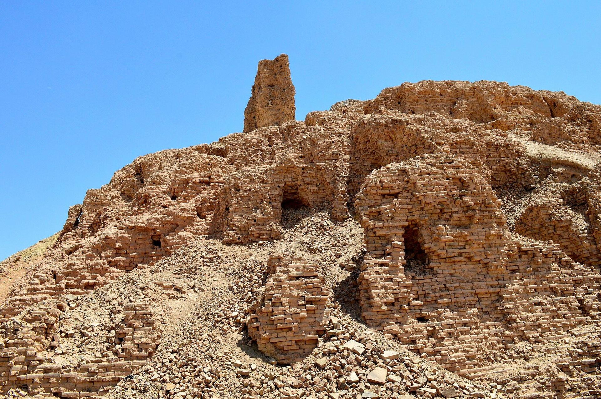 Зиккурат в Борсиппе Зиккурат в Борсиппе - РИА Новости, 1920, 04.06.2021