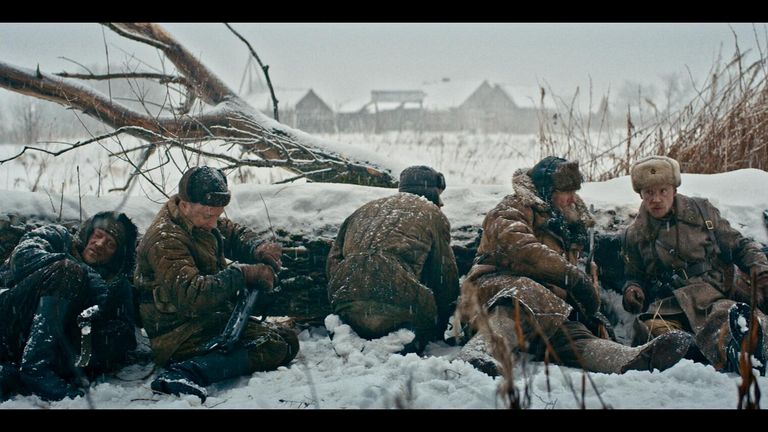 Кадр из фильма Красный призрак Кадр из фильма Красный призрак