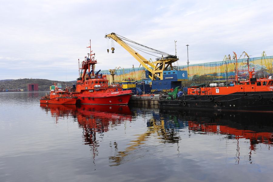 Порт в Мурманске Порт в Мурманске