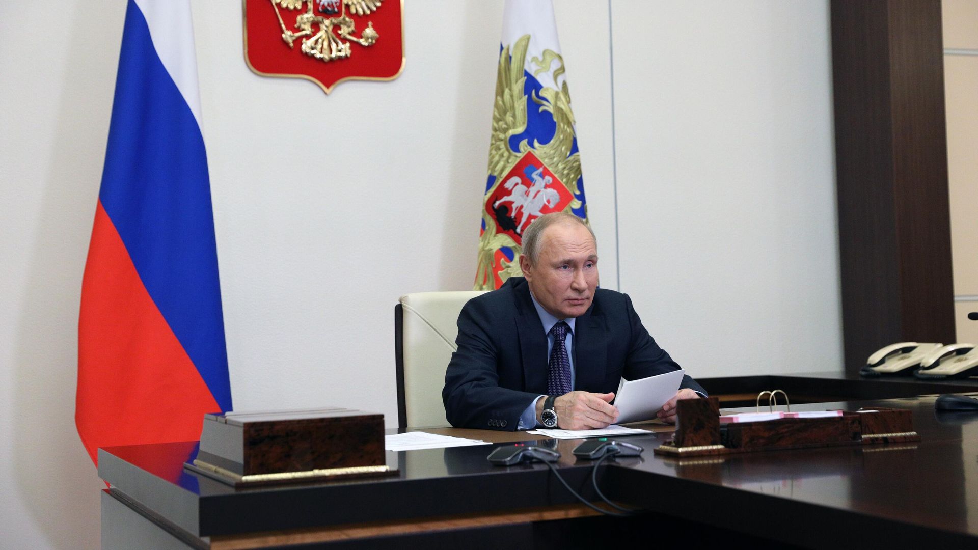 Президент РФ Владимир Путин в режиме видеоконференции принимает участие в запуске Амурского газоперерабатывающего завода компании Газпром Президент РФ Владимир Путин в режиме видеоконференции принимает участие в запуске Амурского газоперерабатывающего завода компании Газпром - РИА Новости, 1920, 09.06.2021