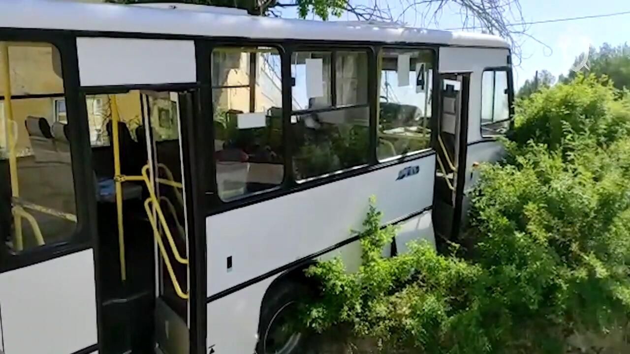 На месте ДТП в Свердловской области. Стоп-кадр видео На месте ДТП в Свердловской области. Стоп-кадр видео - РИА Новости, 1920, 10.06.2021
