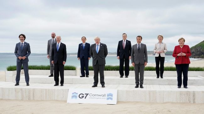 Участники саммита G7 в Великобритании