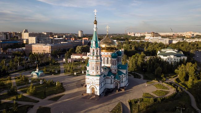Успенский кафедральный собор в Омске Успенский кафедральный собор в Омске