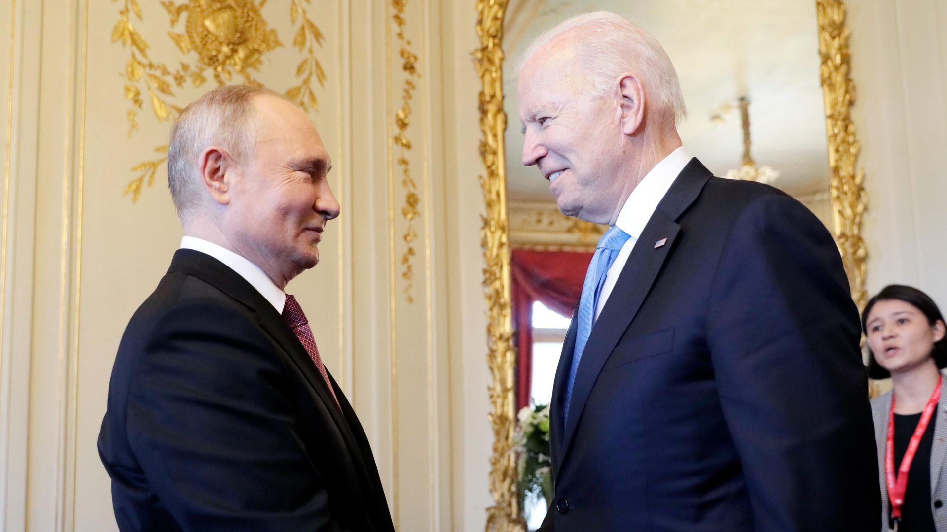 Президент РФ Владимир Путин и президент США Джо Байден во время встречи в Женеве на вилле Ла Гранж Президент РФ Владимир Путин и президент США Джо Байден во время встречи в Женеве на вилле Ла Гранж - РИА Новости, 1920, 18.06.2021