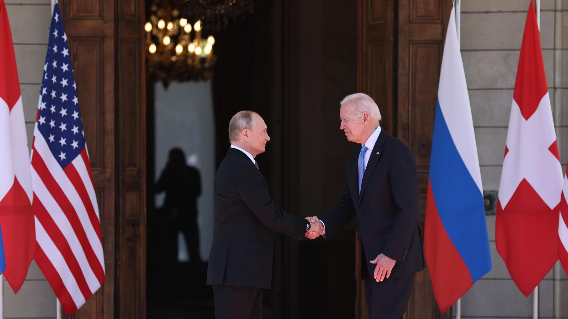 Встреча президентов России и США В. Путина и Дж. Байдена в Женеве Встреча президентов России и США В. Путина и Дж. Байдена в Женеве - РИА Новости, 1920, 16.06.2021