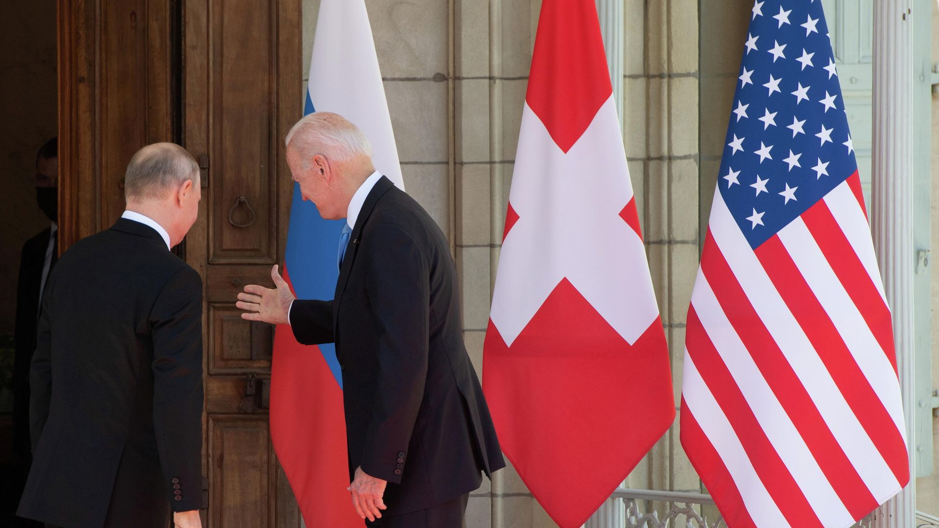 Президент РФ Владимир Путин и президент США Джо Байден во время встречи на вилле Ла Гранж в Женеве - РИА Новости, 1920, 16.06.2021
