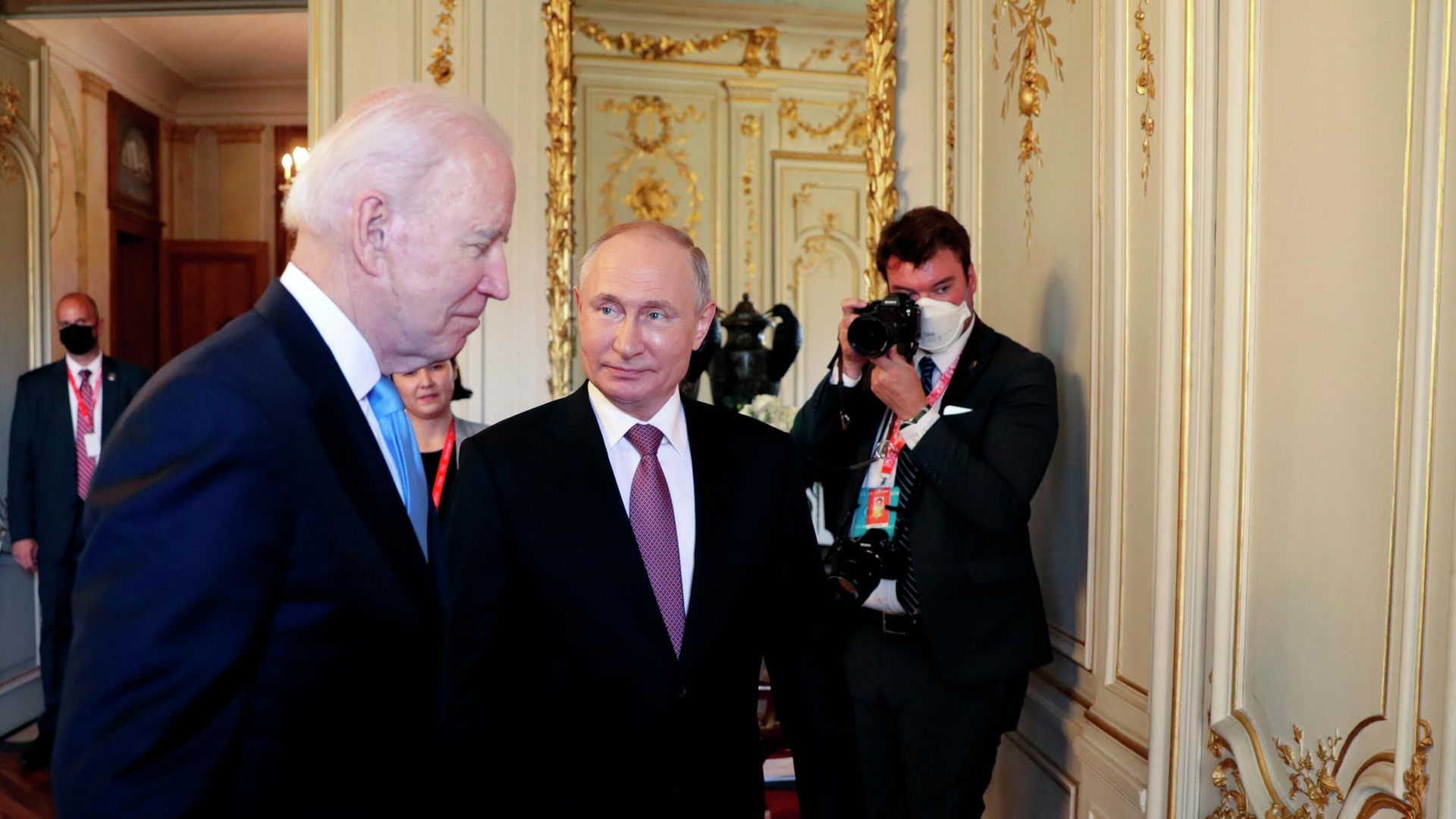 Президент России Владимир Путин и президент США Джо Байден - РИА Новости, 1920, 12.10.2022