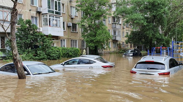 Последствия сильных ливней в Керчи Последствия сильных ливней в Керчи