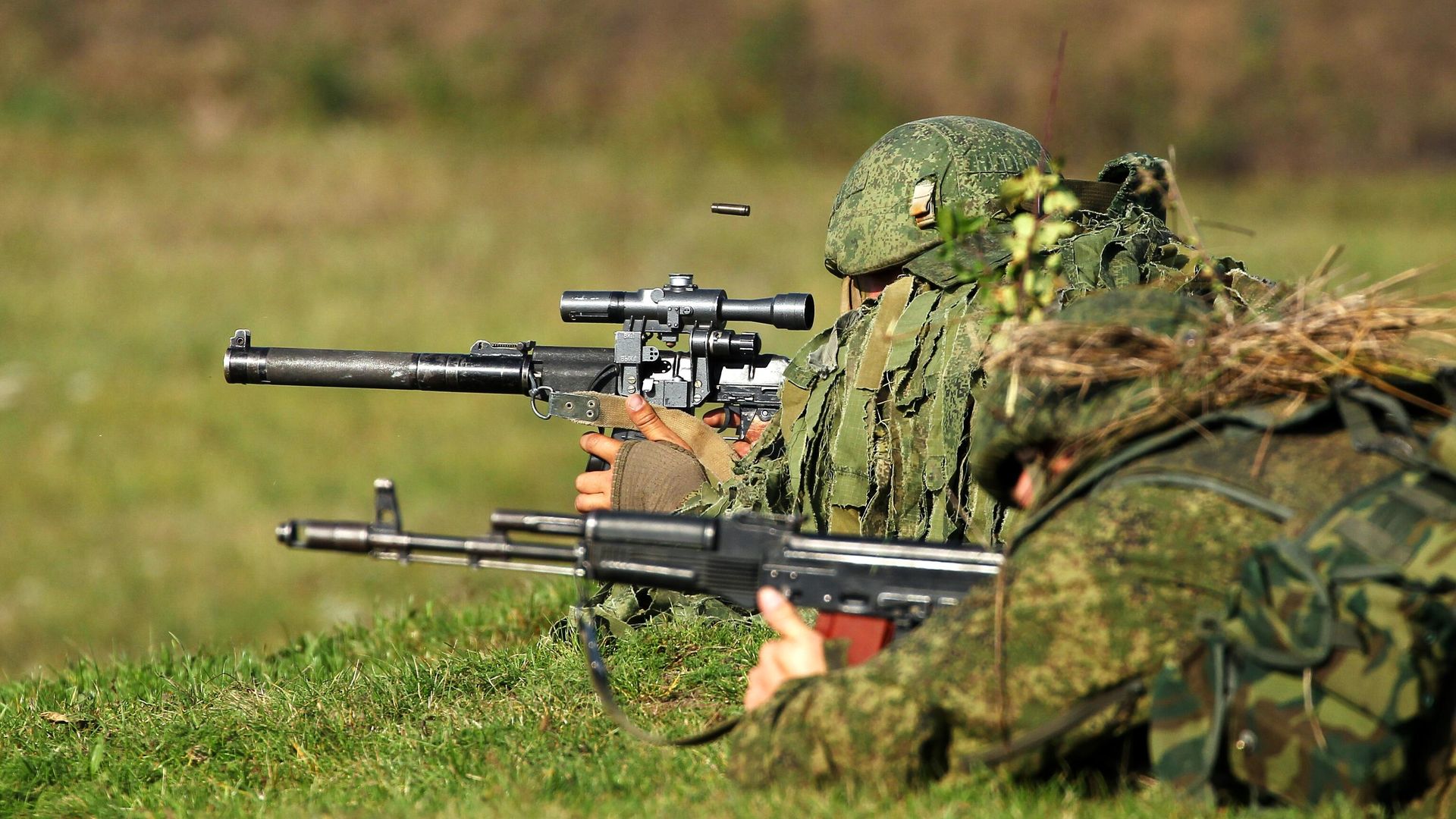 Военнослужащие во время тактико-специальных учений Военнослужащие во время тактико-специальных учений - РИА Новости, 1920, 17.06.2021