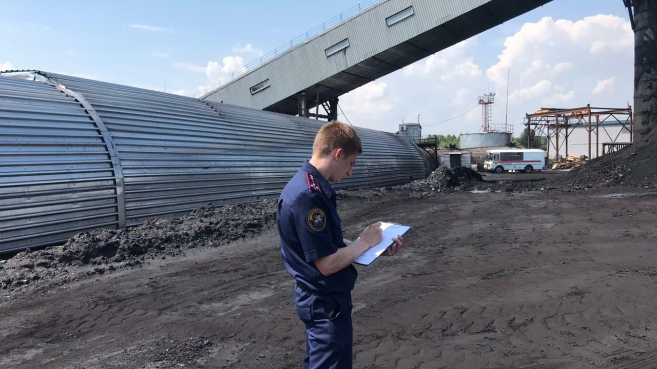 В Кемеровской области возбуждено уголовное дело по факту смерти рабочего на шахте Анжерская-Южная В Кемеровской области возбуждено уголовное дело по факту смерти рабочего на шахте Анжерская-Южная - РИА Новости, 1920, 19.06.2021