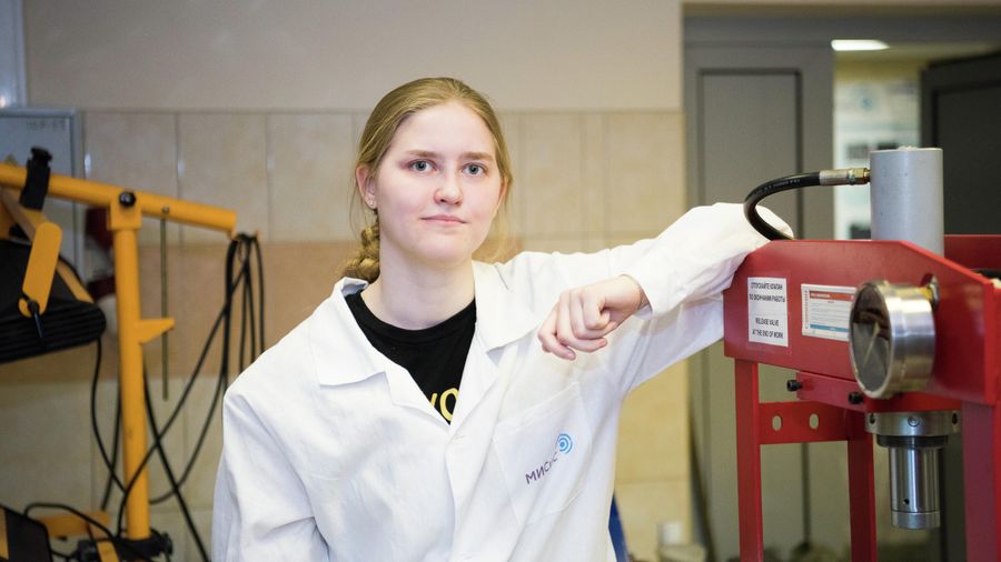 Инна Булыгина, разработчик биоимплантатов, выпускница программы Биоматериаловедение НИТУ МИСиС