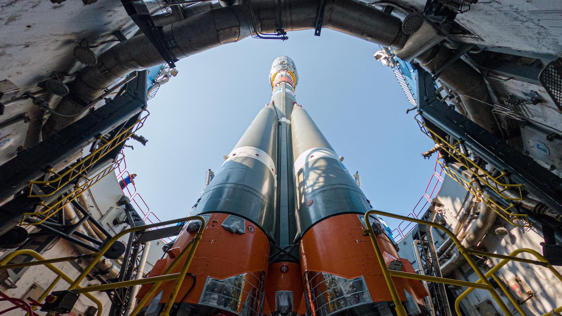 РН Союз-2.1б установлена на стартовом столе космодрома Восточный  - РИА Новости, 1920, 07.08.2021