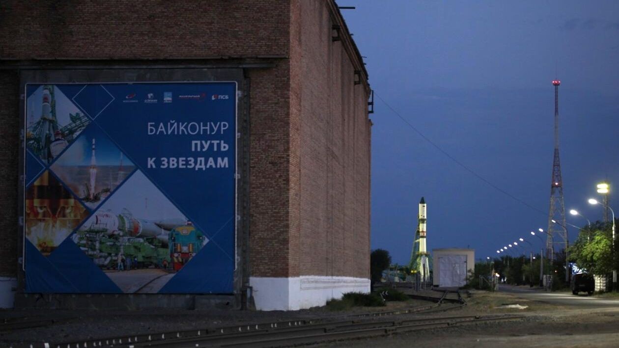 Ракета-носитель Союз-2.1а с грузовым кораблем Прогресс МС-17 на стартовой площадке космодрома Байконур. Ракета-носитель Союз-2.1а с грузовым кораблем Прогресс МС-17 на стартовой площадке космодрома Байконур. - РИА Новости, 1920, 04.08.2021