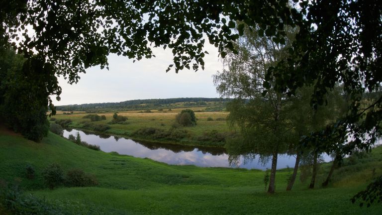 Вид на долину реки Сороть из села Тригорское