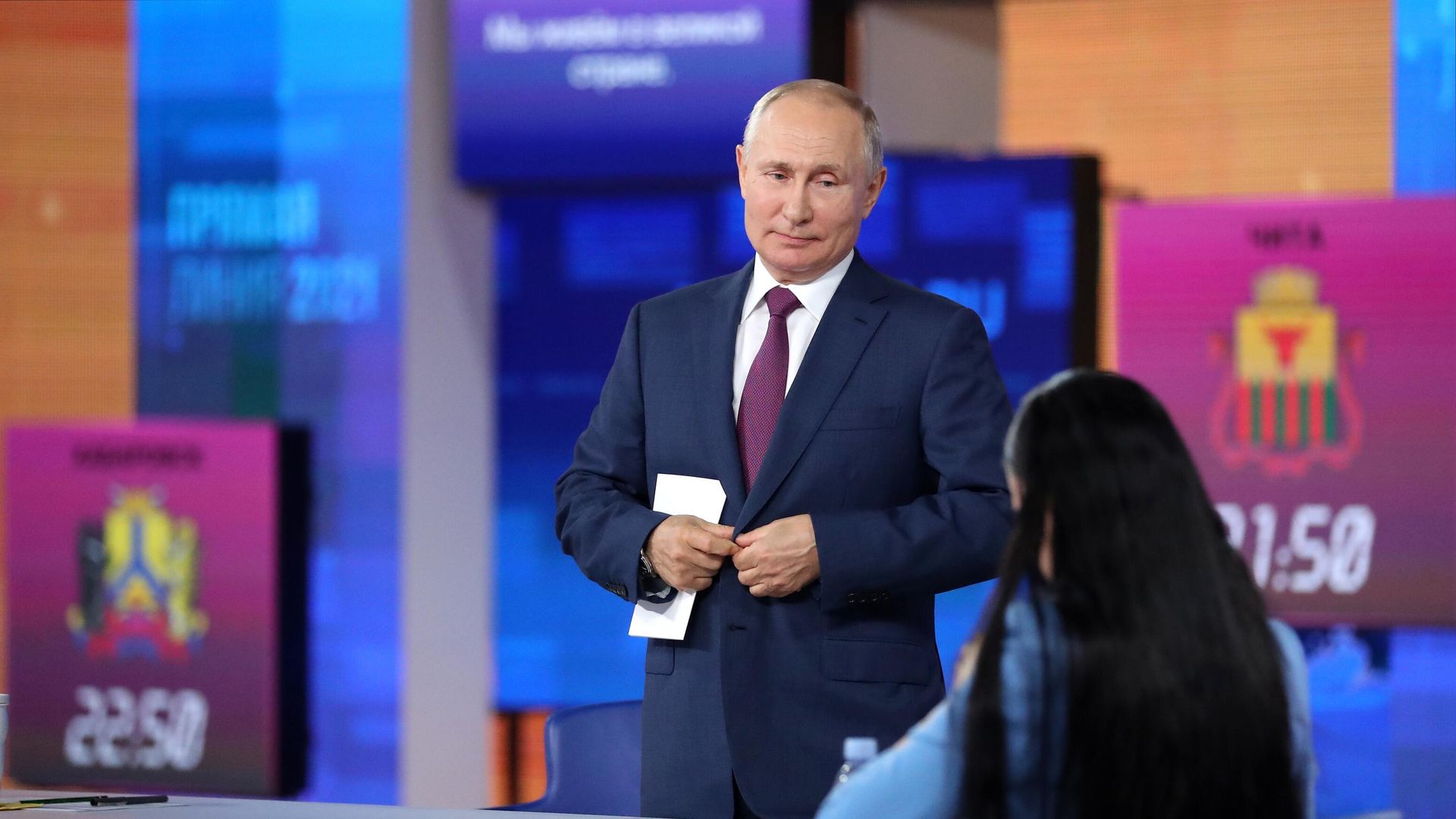Президент РФ Владимир Путин после ежегодной специальной программы Прямая линия с Владимиром Путиным - РИА Новости, 1920, 01.07.2021