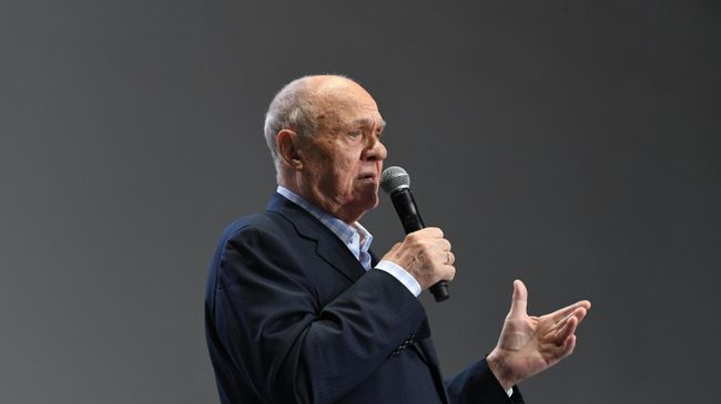 Режиссер Владимир Меньшов