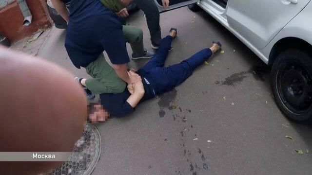 Видеокадры спецоперации против боевиков ИГ в Москве, Астрахани и Кабардино-Балкарии Видеокадры спецоперации против боевиков ИГ в Москве, Астрахани и Кабардино-Балкарии - РИА Новости, 1920, 05.07.2021