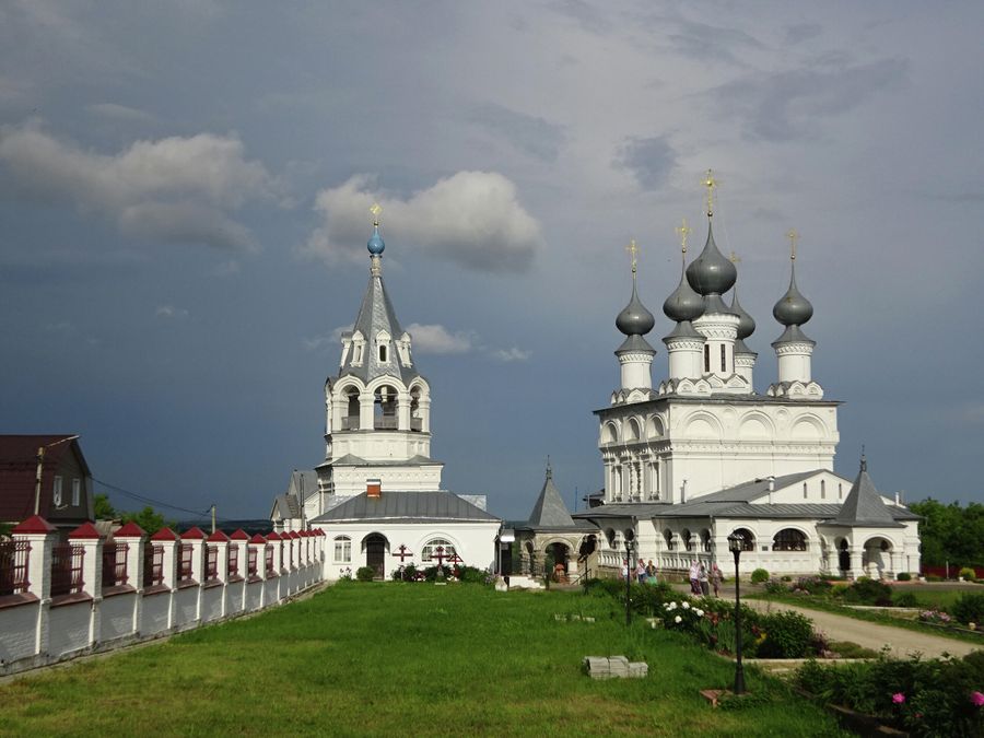 Воскресенский собор и колокольня