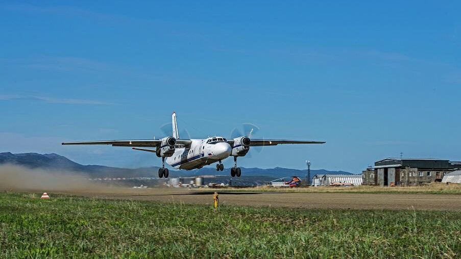 Самолет АН-26 авиакомпании Камчатские авиалинии Самолет АН-26 авиакомпании Камчатские авиалинии - РИА Новости, 1920, 06.07.2021