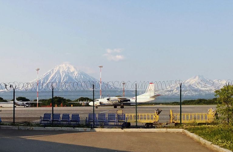 Самолеты в международном аэропорту Петропавловск-Камчатский Елизово Самолеты в международном аэропорту Петропавловск-Камчатский Елизово