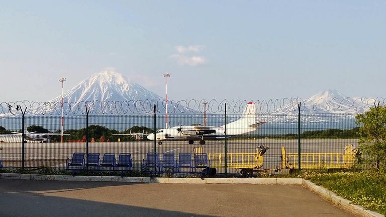 Самолеты в международном аэропорту Петропавловск-Камчатский Елизово Самолеты в международном аэропорту Петропавловск-Камчатский Елизово