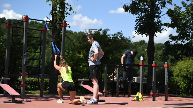 Занятия на спортивной площадке