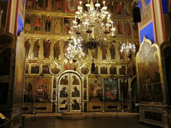 Суздаль. Внутри Рождественского собора Суздаль. Внутри Рождественского собора
