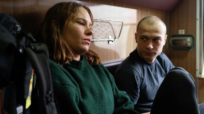 Сейди Хаарла и Юра Борисов в фильме Купе номер шесть Сейди Хаарла и Юра Борисов в фильме Купе номер шесть