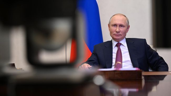 Президент РФ Владимир Путин в режиме видеоконференции проводит встречу с финалистами Всероссийского конкурса Большая перемена