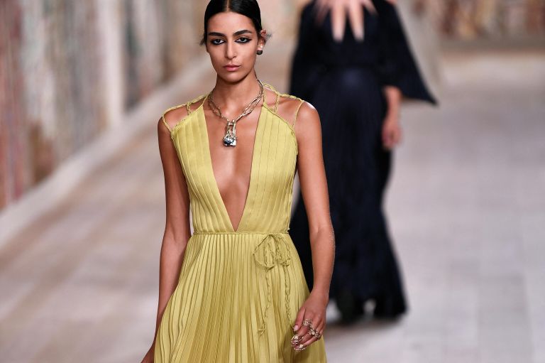 Презентация коллекции от Christian Dior в Париже Презентация коллекции от Christian Dior в Париже