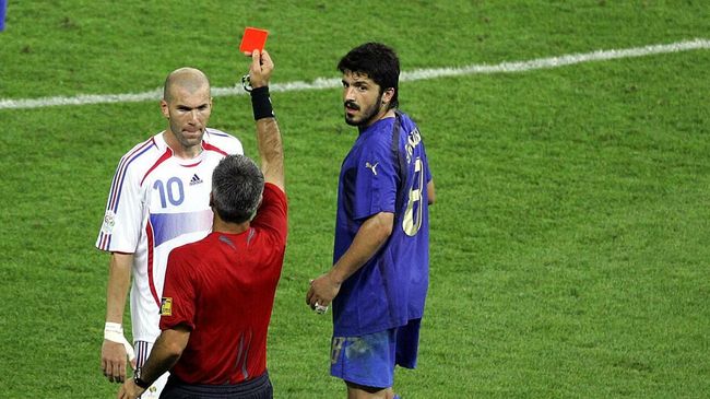 Зинедин Зидан в финальном матче чемпионата мира - 2006 Зинедин Зидан в финальном матче чемпионата мира - 2006