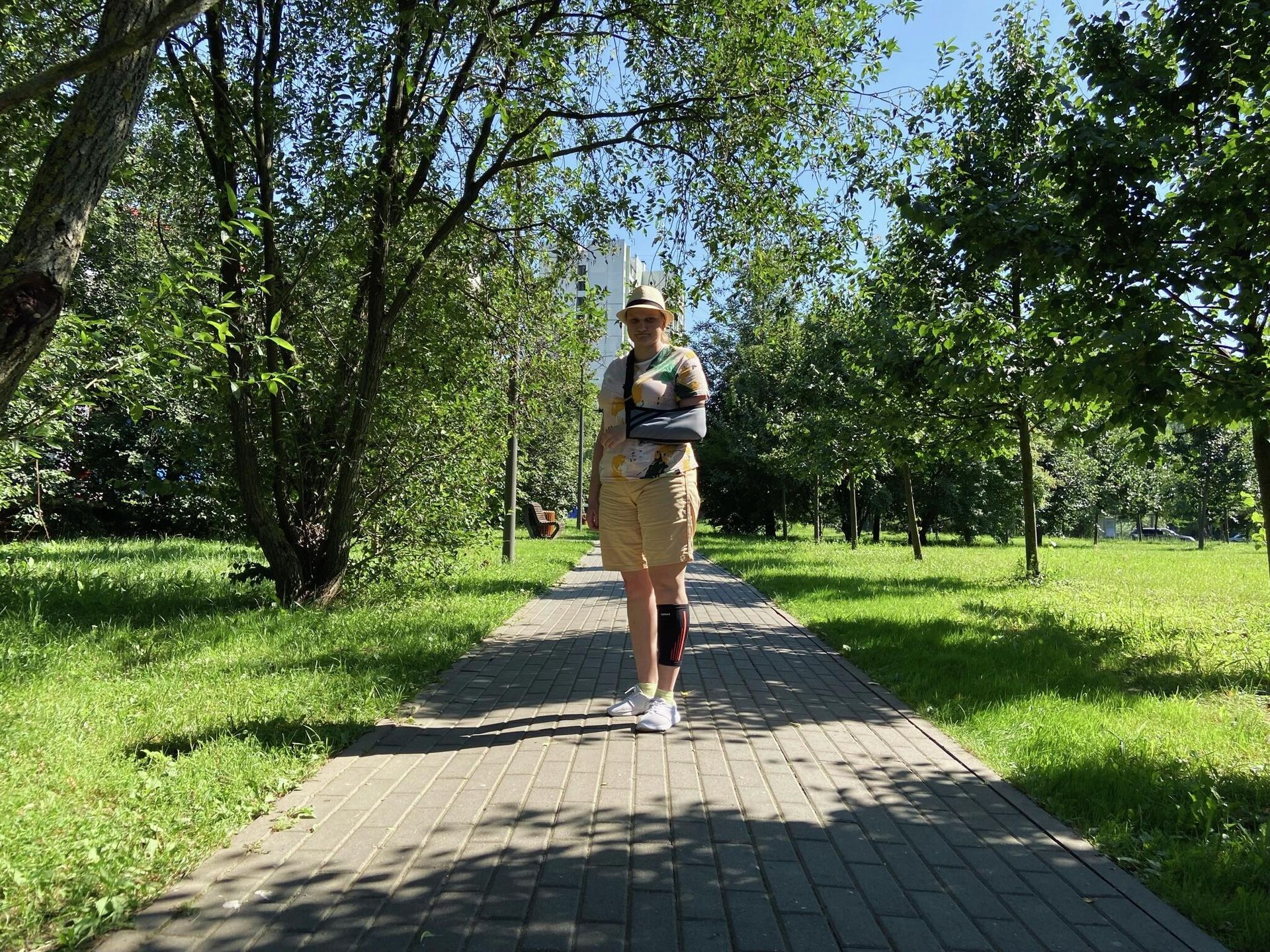 Алена проходит лечение в Научно-практическом реабилитационном центре - РИА Новости, 1920, 09.07.2021
