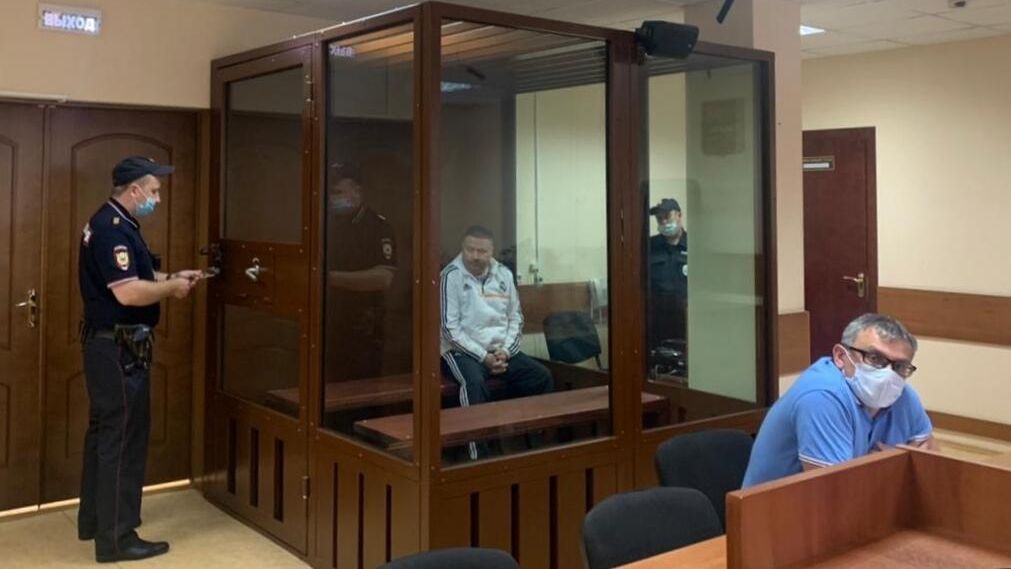 Начальник ОМВД по Егорьевску Олег Ермаков, обвиняемый по делу о покушении на убийство (ст. 105 УК РФ), на заседании Пресненского суда Москвы Начальник ОМВД по Егорьевску Олег Ермаков, обвиняемый по делу о покушении на убийство (ст. 105 УК РФ), на заседании Пресненского суда Москвы - РИА Новости, 1920, 09.07.2021
