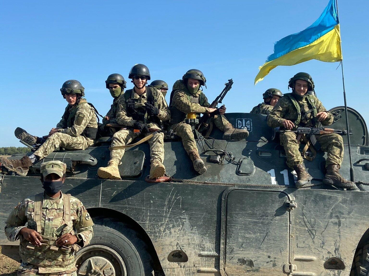 Украинские военные во время учений Украинские военные во время учений - РИА Новости, 1920, 20.10.2021