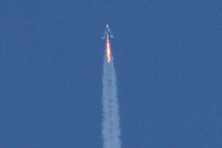 Старт космического корабля VSS Unity компании Virgin Galactic Старт космического корабля VSS Unity компании Virgin Galactic