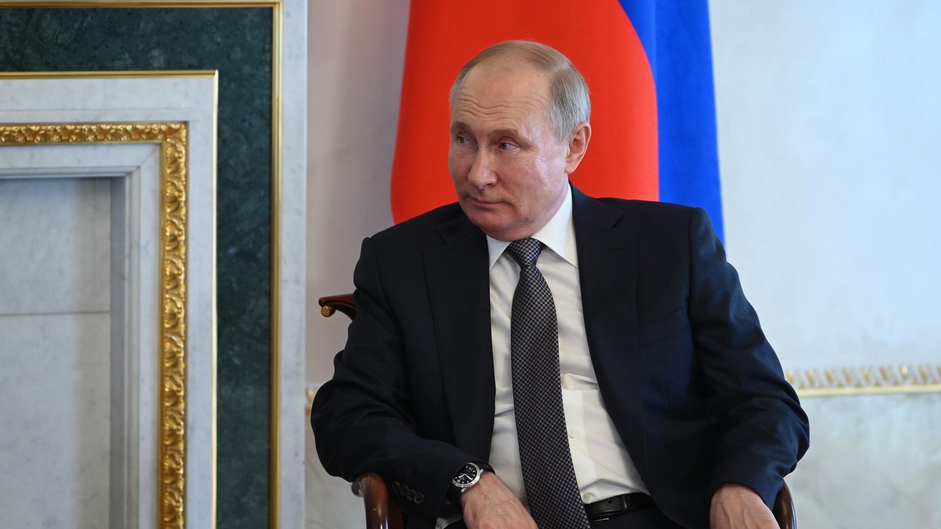 Президент РФ Владимир Путин во время встречи с президентом Белоруссии Александром Лукашенко Президент РФ Владимир Путин во время встречи с президентом Белоруссии Александром Лукашенко - РИА Новости, 1920, 13.07.2021