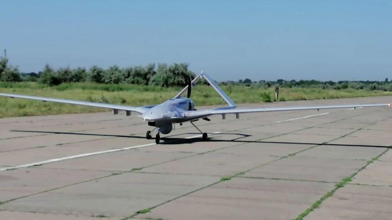Турецкий ударный беспилотник Bayraktar TB2 Турецкий ударный беспилотник Bayraktar TB2 - РИА Новости, 1920, 19.07.2023