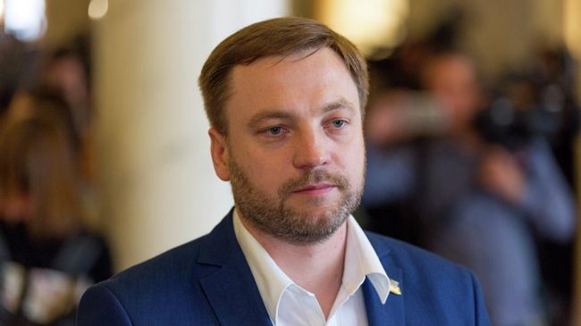 Денис Монастырский