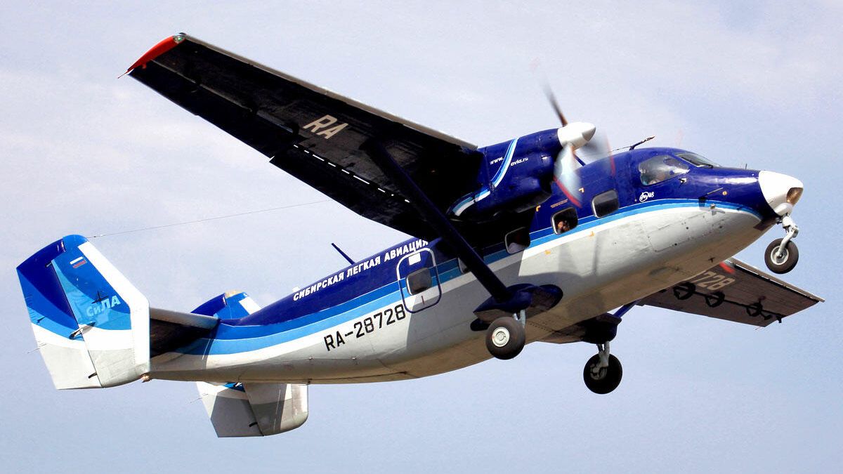 Самолет Ан-28 авиакомпании Сила. Архивное фото Самолет Ан-28 авиакомпании Сила. Архивное фото - РИА Новости, 1920, 16.07.2021