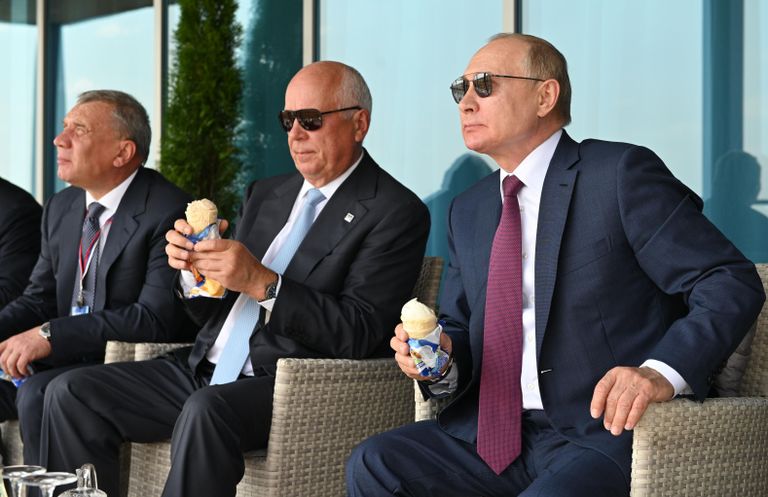 Президент РФ Владимир Путин на Международном авиационно-космическом салоне МАКС-2021 Президент РФ Владимир Путин на Международном авиационно-космическом салоне МАКС-2021