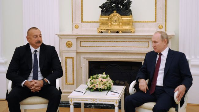 Президент РФ Владимир Путин и президент Азербайджана Ильхам Алиев