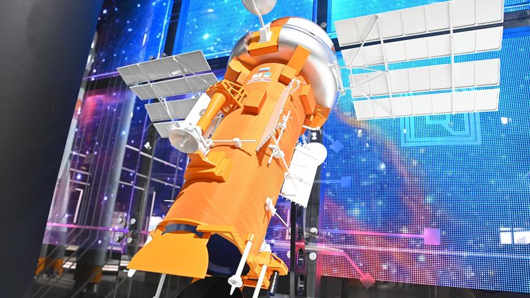 Макет космического аппарата Ресурс-ПМ на МАКС-2021