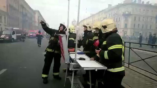 Тушение пожара на Лиговском проспекте в Петербурге. Кадры МЧС Тушение пожара на Лиговском проспекте в Петербурге. Кадры МЧС - РИА Новости, 1920, 25.07.2021