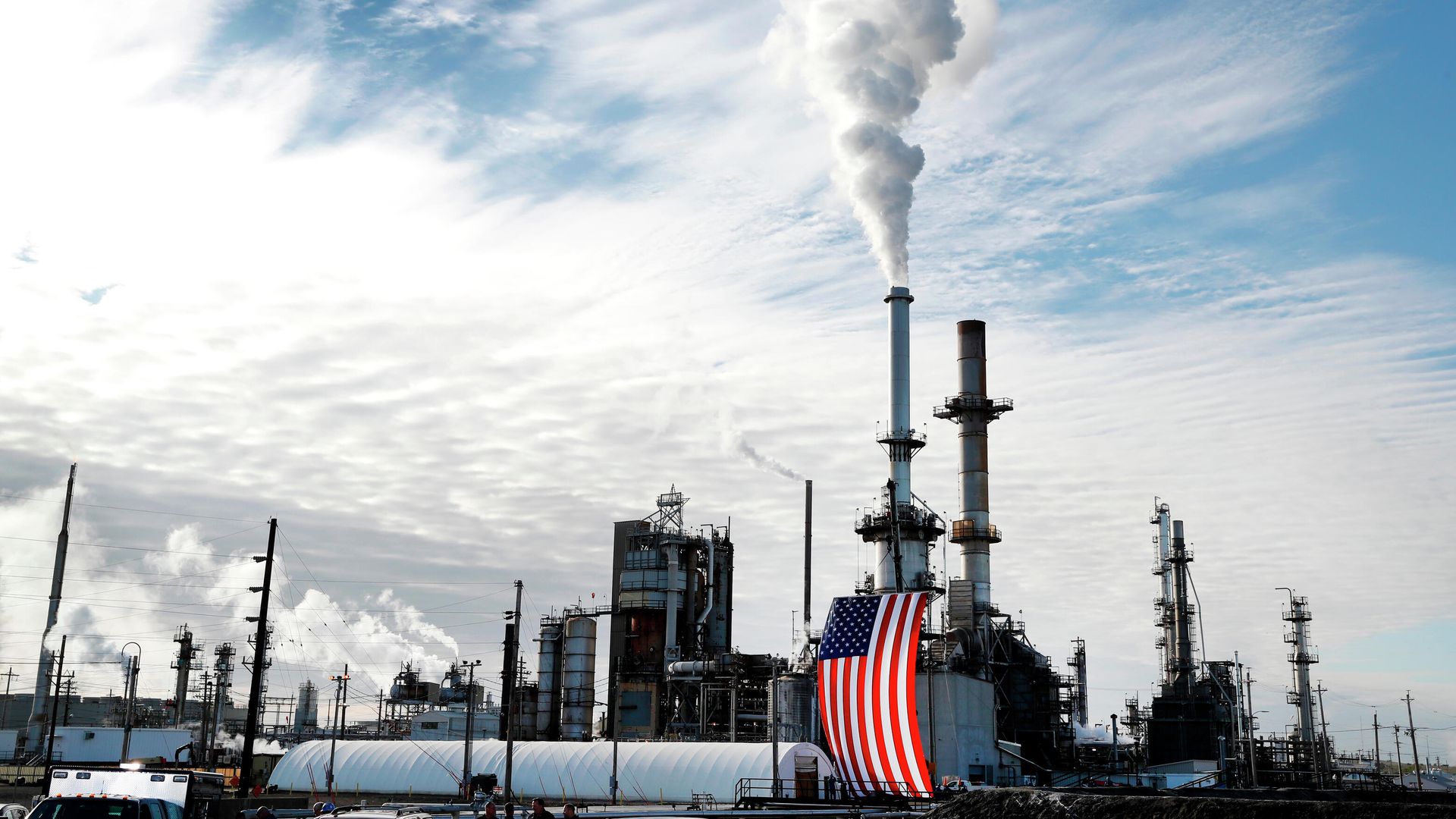 Нефтеперерабатывающий завод в США Нефтеперерабатывающий завод в США - РИА Новости, 1920, 05.08.2021