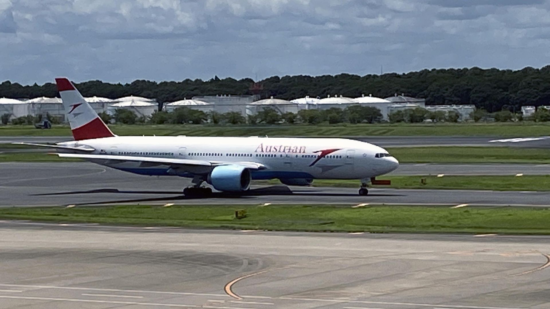 Самолет авиакомпании Austrian Airlines Самолет авиакомпании Austrian Airlines - РИА Новости, 1920, 25.10.2024