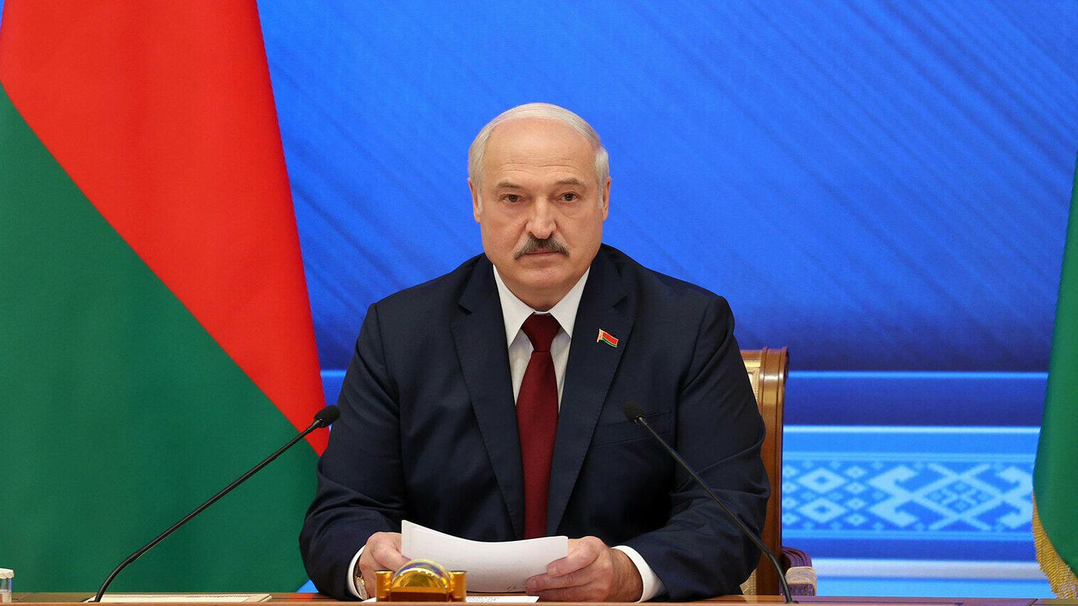 Президент Белоруссии Александр Лукашенко во время встречи Большой разговор с Президентом Президент Белоруссии Александр Лукашенко во время встречи Большой разговор с Президентом - РИА Новости, 1920, 13.12.2021