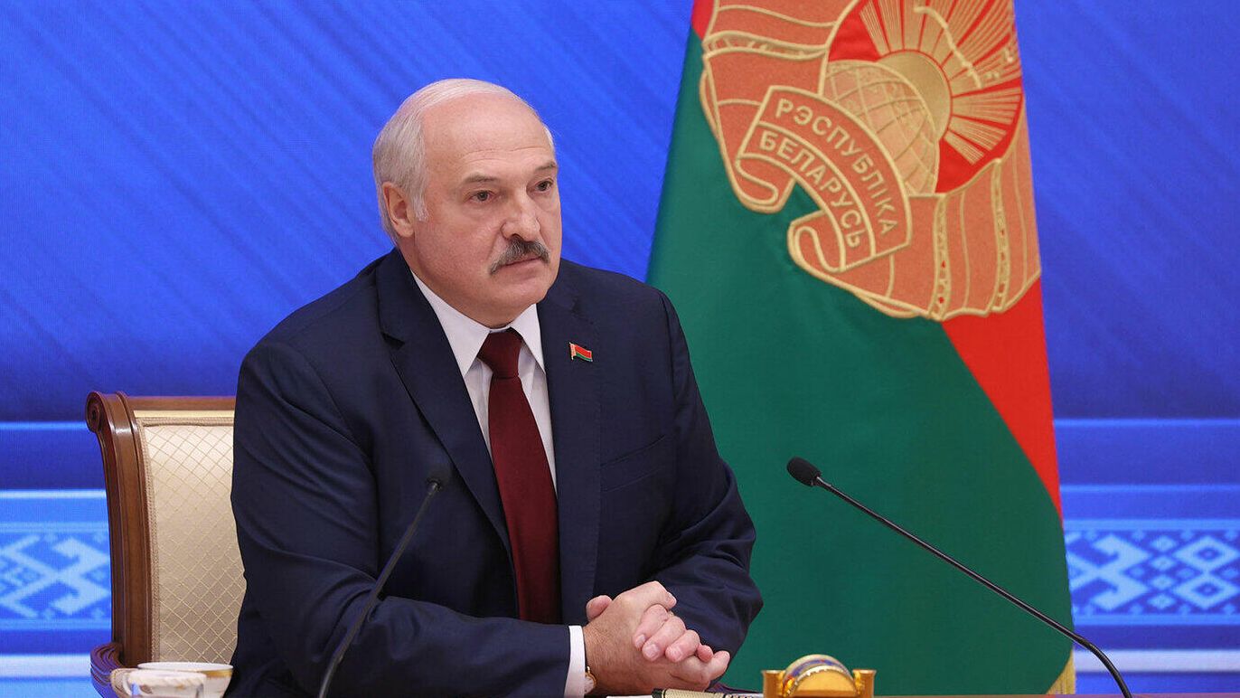 Президент Белоруссии Александр Лукашенко во время встречи Большой разговор с Президентом - РИА Новости, 1920, 13.08.2021
