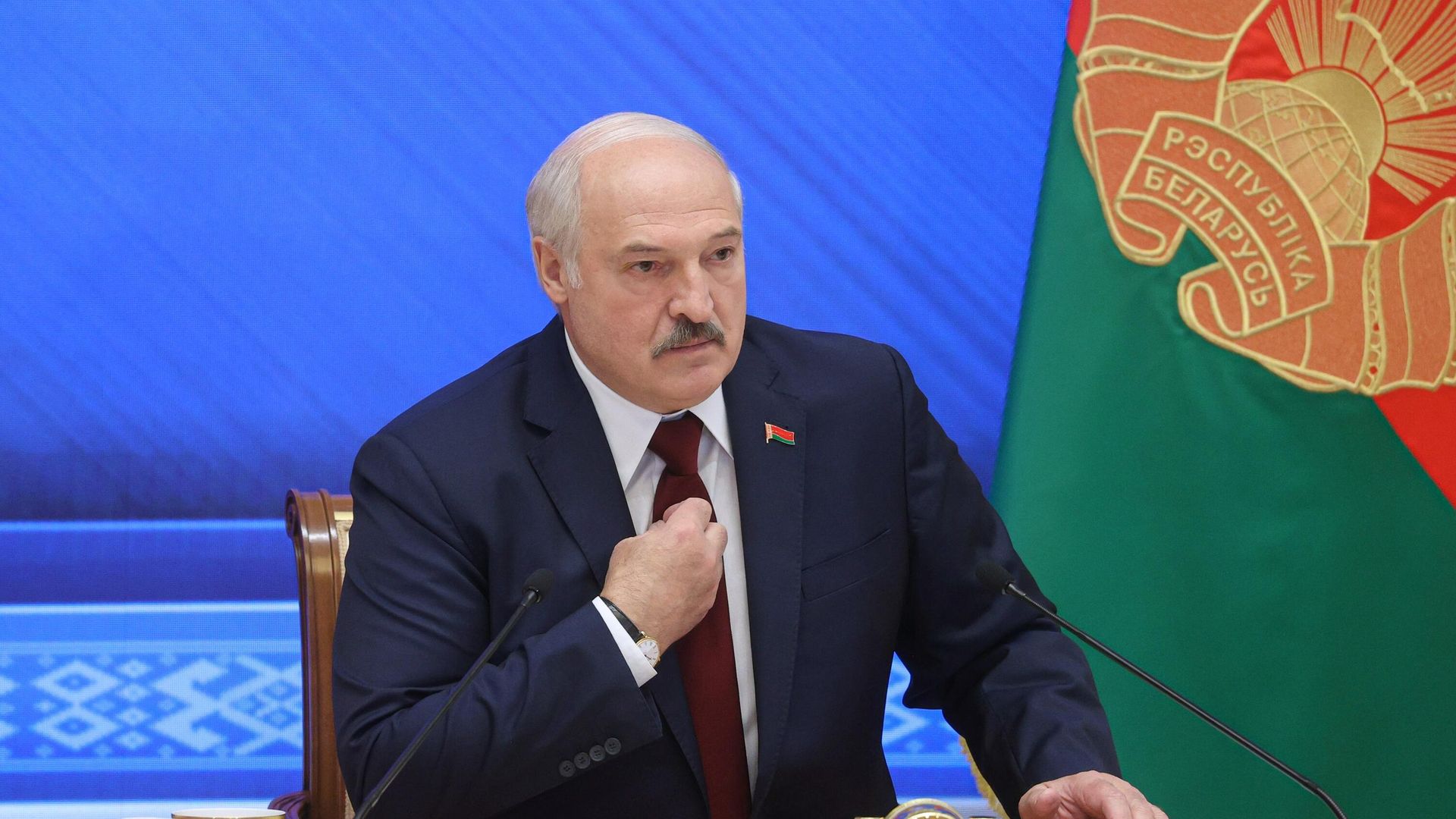Президент Белоруссии Александр Лукашенко во время встречи с журналистами, представителями общественности, экспертного и медийного сообщества Президент Белоруссии Александр Лукашенко во время встречи с журналистами, представителями общественности, экспертного и медийного сообщества - РИА Новости, 1920, 01.09.2021