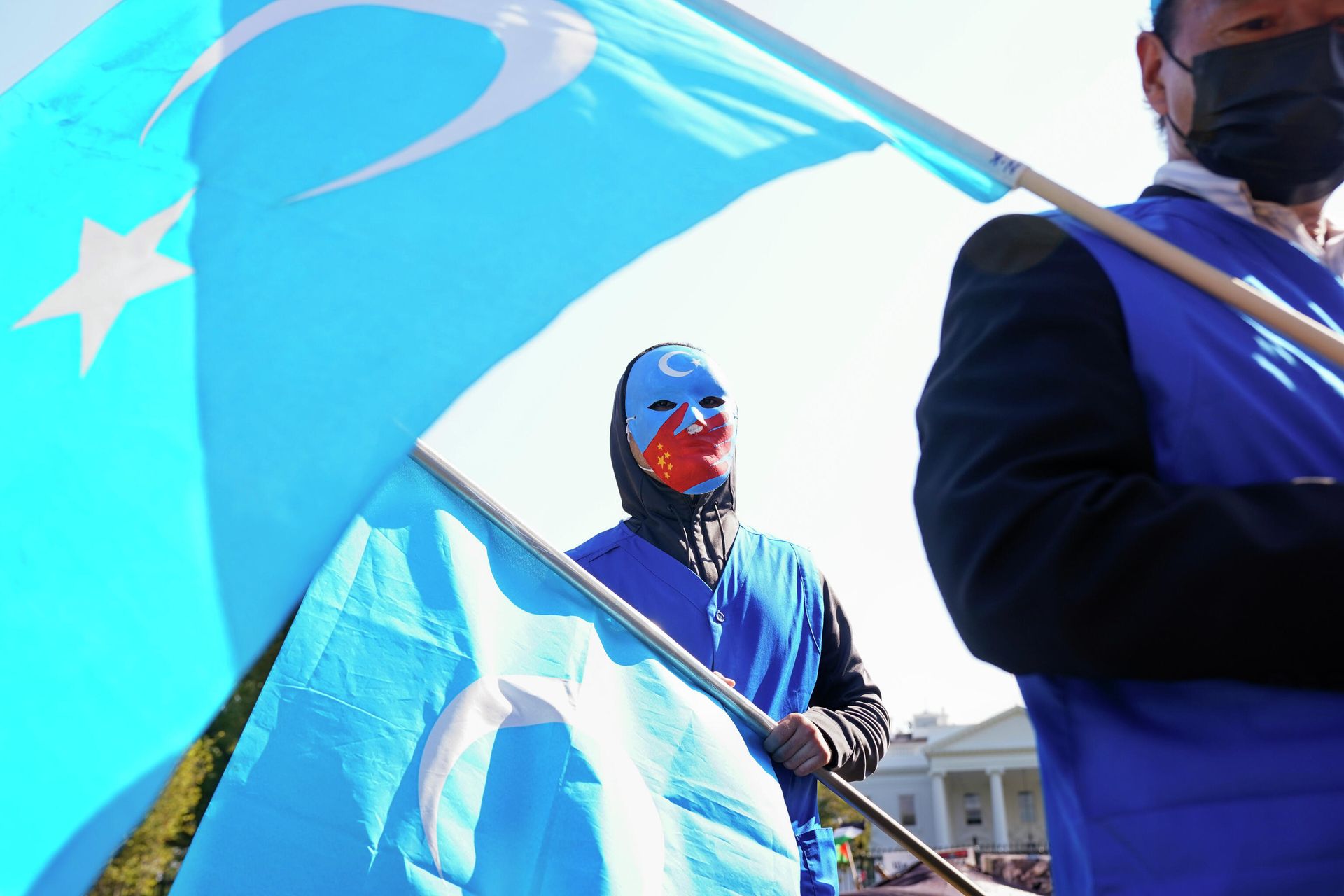 Участники митинга Американской ассоциации уйгуров в Вашингтоне Участники митинга Американской ассоциации уйгуров в Вашингтоне - РИА Новости, 1920, 07.12.2021